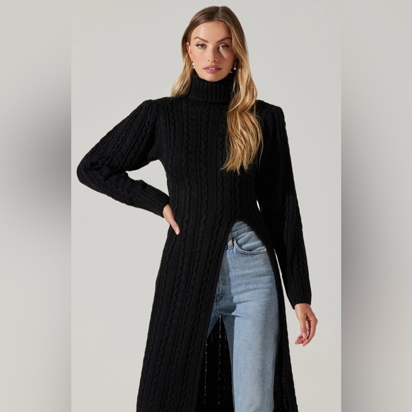 ASTR the Label High Slit Cable Knit Sweater - Picture 2 of 6